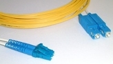 Kabel krosowy OS2 LC/SC 9/125um duplex, 1.8mm, 1m